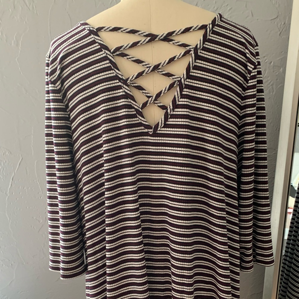 Striped Shift Dress - Picture 3 of 3